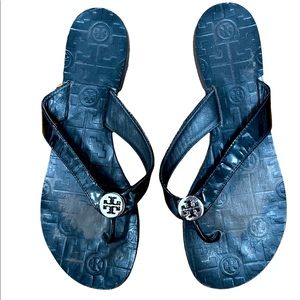 TORY BURCH Leather flip flops Size 9